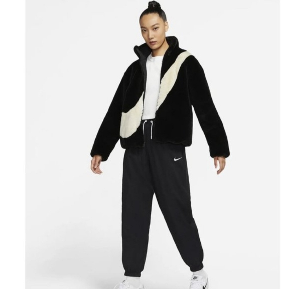 Nike Sportswear Faux Fur Jacket Black Full Zip Women’s Medium - Picture 4 of 16